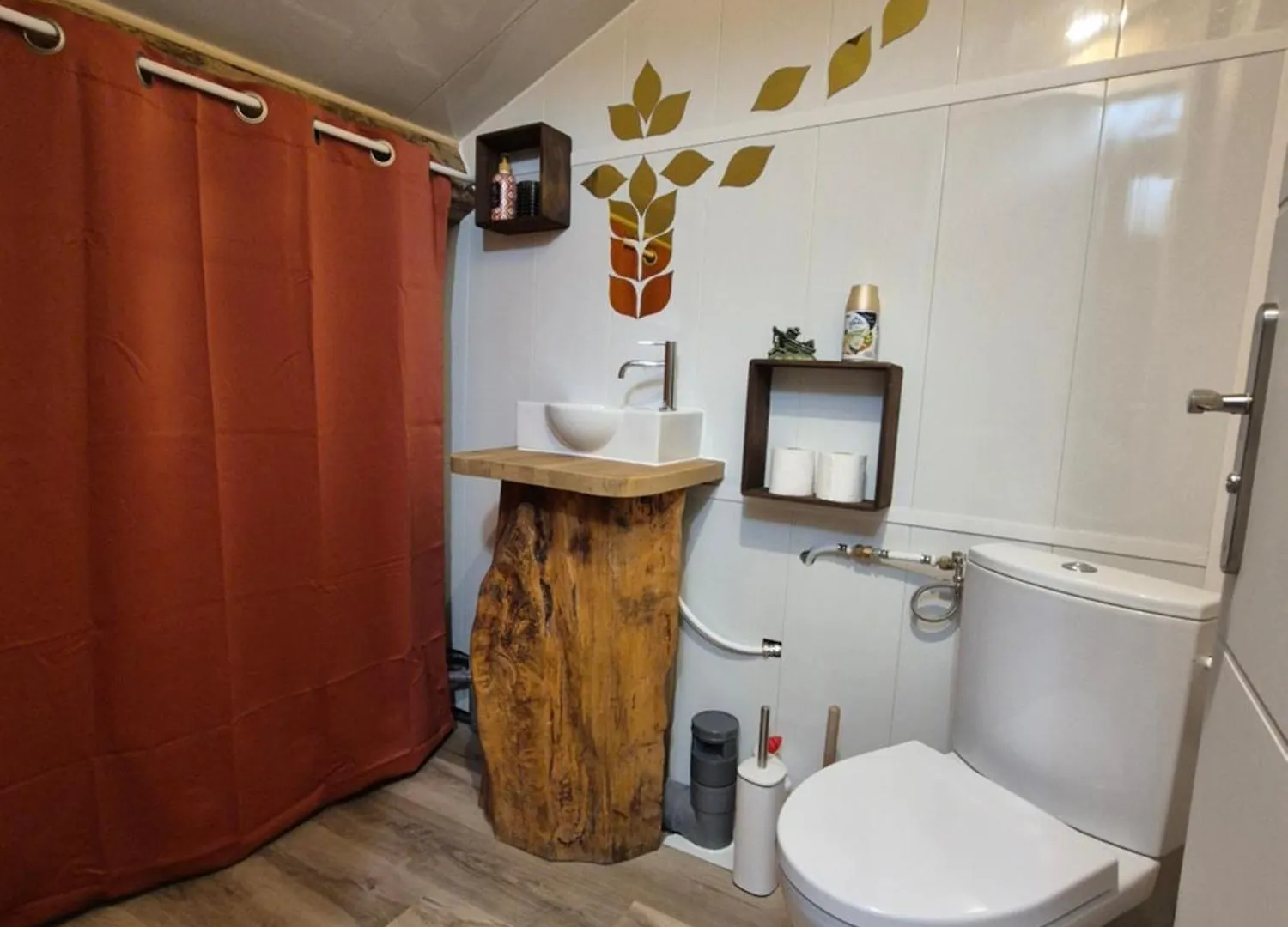 Le Studio - Duplex Laragne-Monteglin 0*,